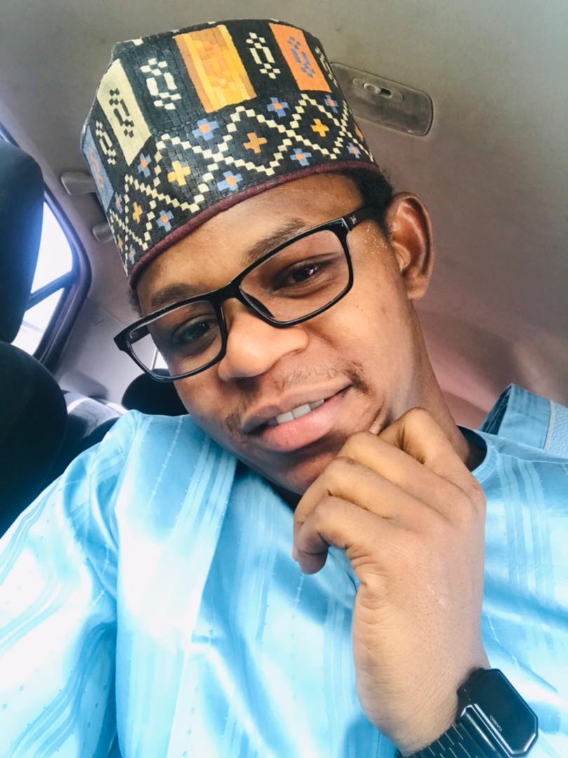 shamweelSz's tweet photo. Helo Bawo ni o se nse si ?
Sannu Ya kuke ??
Ndewo, kedu ka i si eme ???
#Eniyan mi #Mutumina #Ndị m
#Wazobiatweet 
@AREWATWITTTER 
@SaniMusa_ Noi..?? https://t.co/sVTN1fnqVu