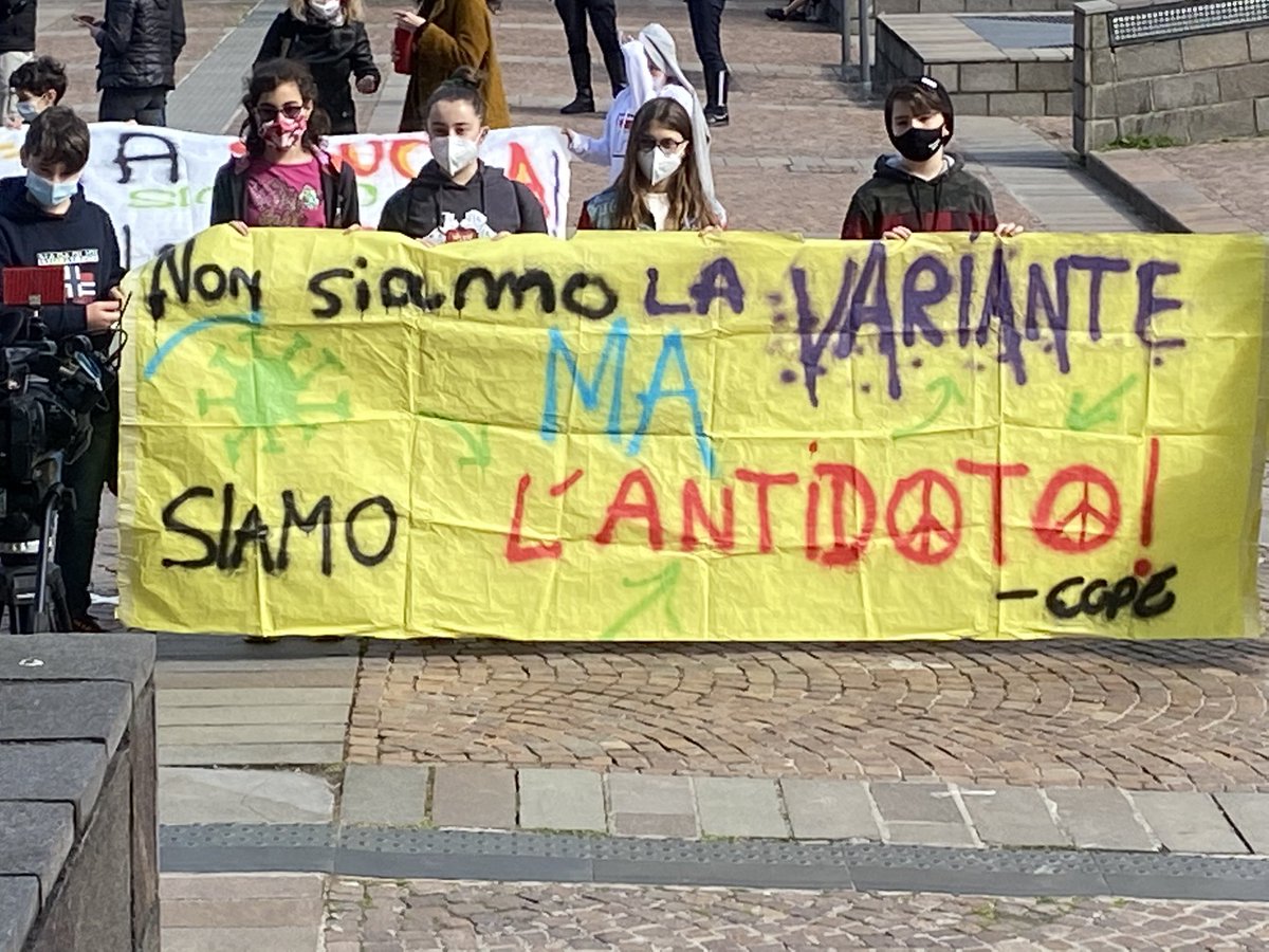 AScuole's tweet photo. #scuolainpresenza https://t.co/rW2aLi2FjV