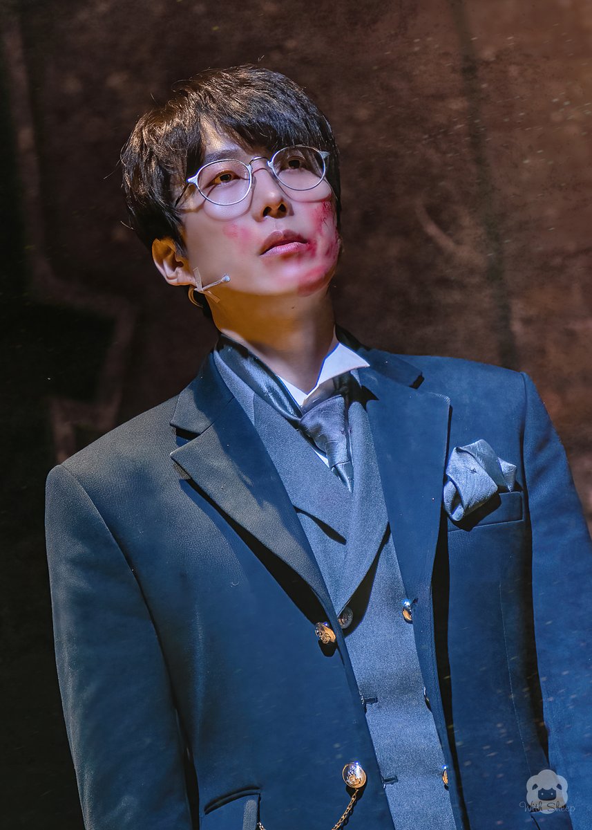 With__Sheep's tweet photo. 20210328 #브라더스까라마조프
이반 - #김재범 배우님

` 욕망은 더럽고 매혹적이라 아무도 이해할수 없지 ` https://t.co/flWoK5bH3M