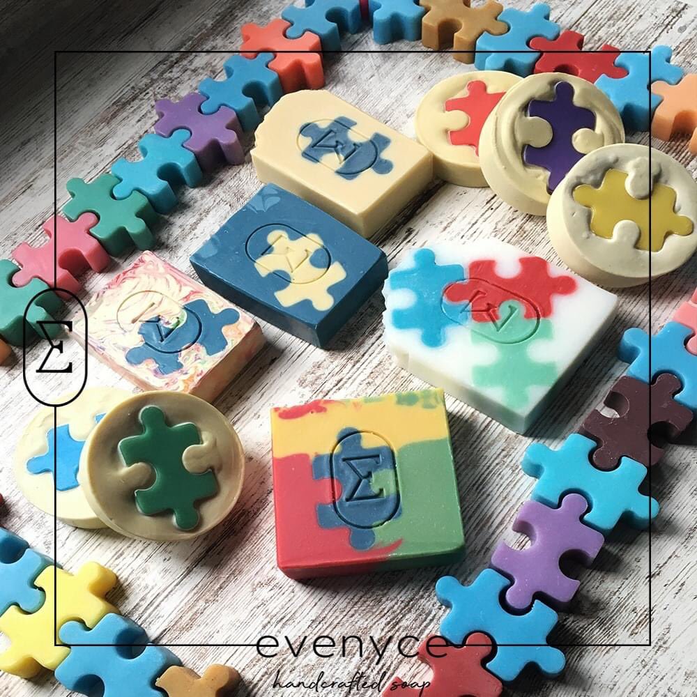 Evenyce's tweet photo. Alianza de ♥️ + Burbujas con propósito 🧼🧩@AutismoAmor 

Consiente tus sentidos y deja que tú piel disfrute de una fórmula suave y balanceada rica en minerales y nutrientes vegetales.

🧼🧩➡️ https://t.co/kfke2SPRXt

#AutismoAmor #autism #autismo #vegan #crueltyfree #PuertoRico https://t.co/Pxiztwa4tH