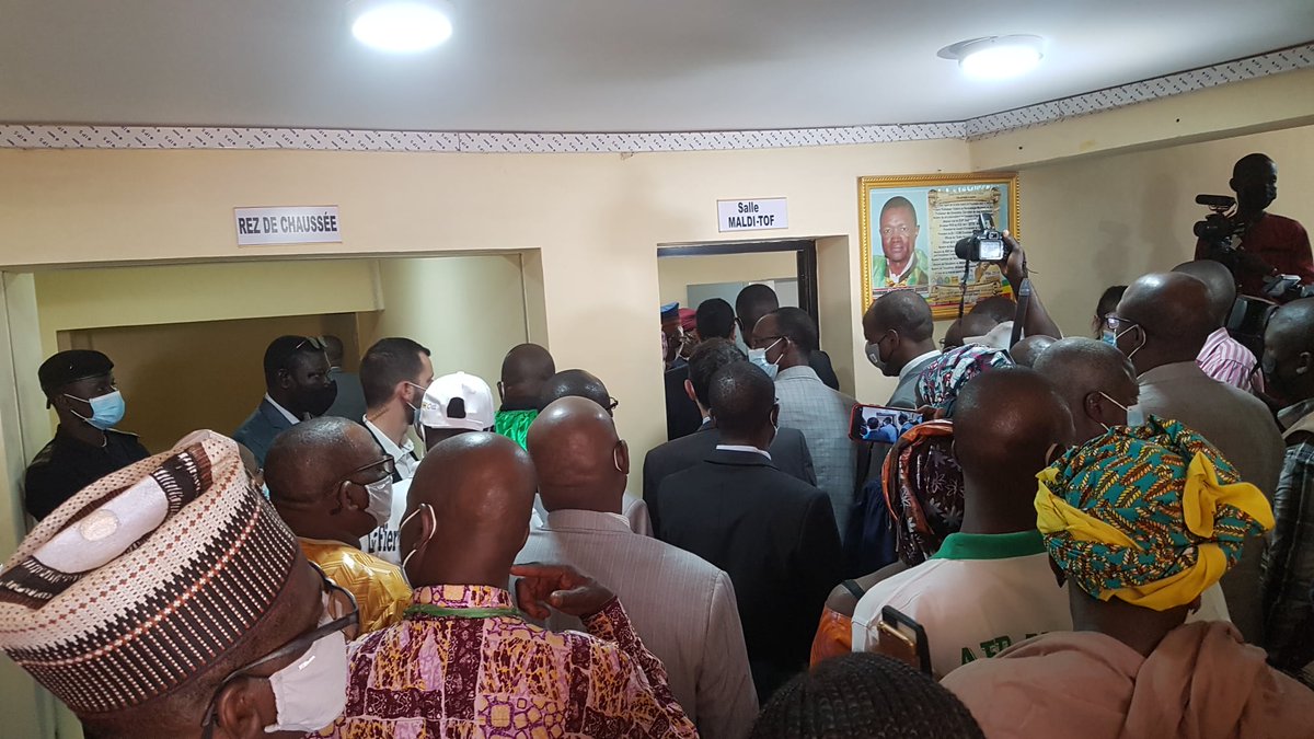 date_africa's tweet photo. 🇲🇱Mali : Le 16 mars 2021, a été inauguré par le ministre de l’enseignement supérieur et de la recherche scientifique, un laboratoire ultramoderne qui portera désormais le nom du feu Pr. Ogobara K Doumbo, à l'USTTB

#utdamali #utdainfo #utdaafd #usttb https://t.co/FnQTzVg7CW