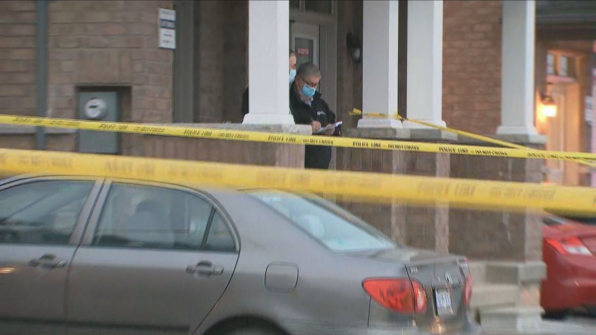 CP24's tweet photo. UPDATED: Peel Regional Police are trying to locate a woman they say was kidnapped from a home in Brampton early this morning. 
https://t.co/YffL0K7Mzl https://t.co/yaNARgL4Jw