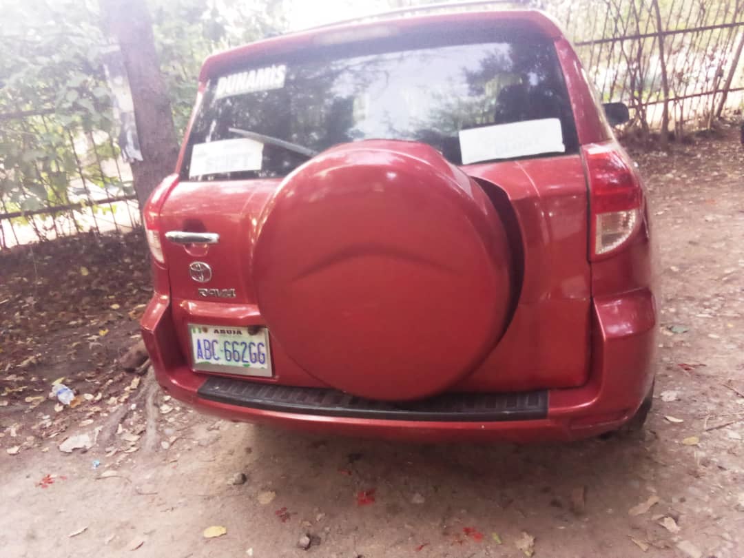 abujarides's tweet image. Quick sale!!!
2008 Toyota RAV4
Few months used
Reverse cam &amp;amp; DVD player
First body
Location: Abuja
Price: 2.350
DM or call 09067505058
#AbujaTwitterCommumity