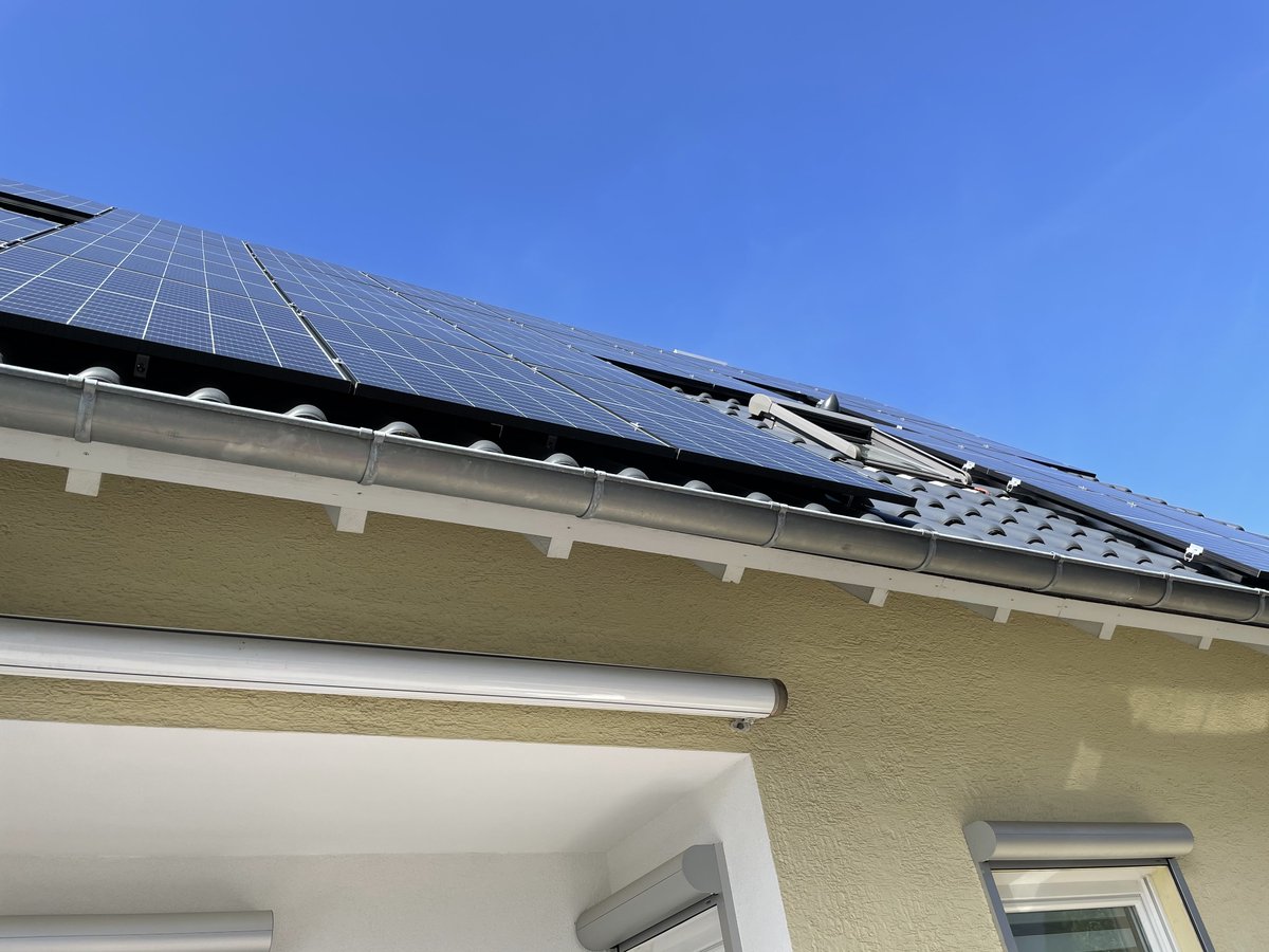 iMic76's tweet image. Beste Investition ever...
Loving PV / EV and of course good cigars :-))