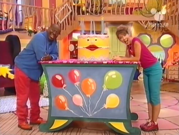 erranmann43's tweet photo. Happy Birthday to my favourite former Playhouse Disney presenter @alexlovelltv 

Hope you're doing a great job on BBC Points West.

As a special present, here's the picture that you'll remember from the past! https://t.co/SvhKJ9lPSy