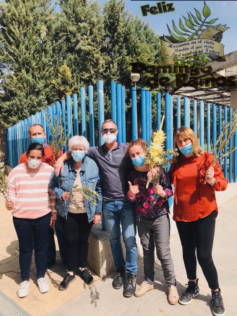 HospitalariasGr's tweet photo. #DomingoDeRamos #RDP #GanasDeNormalidad #HermanasHospitalarias https://t.co/pxX2kOXGm7