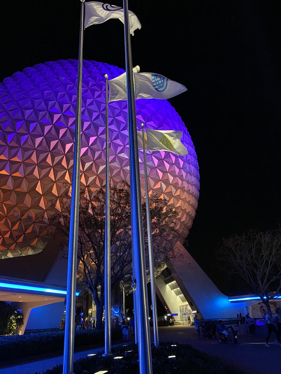 _Hendrickson's tweet photo. Epcot at night was so beautiful.  Also earned my figment wings yesterday.  Set your drive to imagination. https://t.co/pHMGKwRPgN