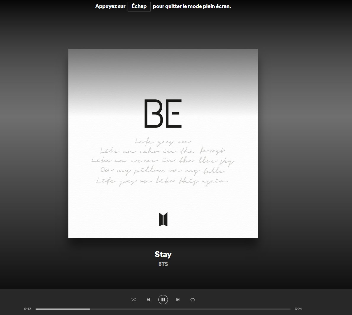 NamJin_Superior's tweet photo. @IsEpiphany Je veux sauter et agité mon AB sur cette chanson lors d'un concert 🥺

#ObjectifCertif https://t.co/bqq8EE50ue