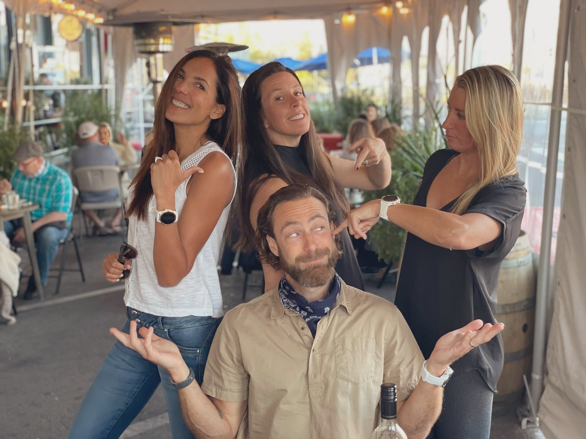 flacaguerrerog's tweet photo. Ayer fue el cumpleaños 🎂 del amor de mi vida @Danny_Glick 
Salud, Salud, Salud y mucha salud mi Gringo lindo ❤️❤️ https://t.co/KqKyDnv9ol