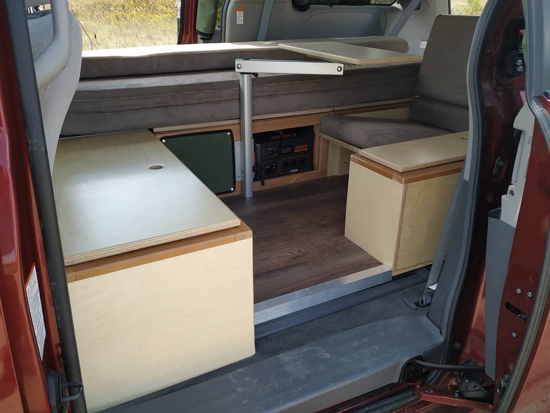 ExploreVanx's tweet photo. We're jazzed about how this 2017 Sienna LE turned out.
😌🎶

🛠️🚐👍🏼Great work, @brennan.lynch and oasiscampervans https://t.co/AdYqnRmgBg https://t.co/6r8XJJYkKx