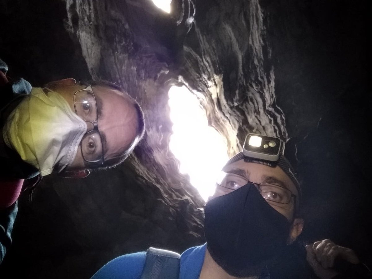 AlfonsoRiosV's tweet photo. Subida hoy a #Axkorrigan pasando por el ojo de #Axular y con visita a la cueva de #Supelegor
#Itxina zona maravillosa #EuskalMendi #MontañaVasca https://t.co/yrs78QIxxD