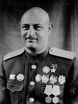 naghdalyan's tweet photo. Today marks birthday of two-time Hero of #SovietUnion, ace pilot and “fear of #fascists” Nelson Stepanyan, who was born in the heart of #Artsakh (#NagornoKarabakh) - #Shushi.
After #Azerbaijan’i occupation of the city, the statue of the Hero was destroyed by the occupants https://t.co/pDsoWe8VpE
