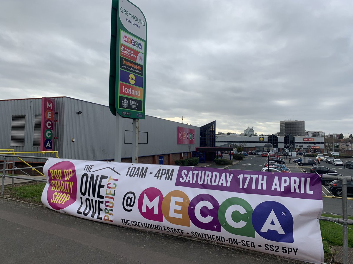 17th april
2-4pm
One Love Pop-up Charity shop <a href="/MeccaBingo/">Mecca</a>  #greyhoundestate #southend #fundraising #grababargain #helphomeless