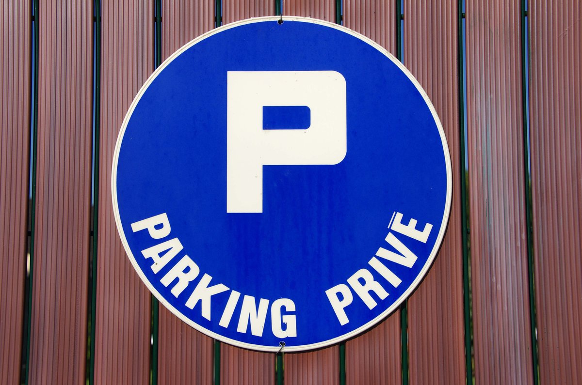RpCourtage's tweet photo. Avez-vous pensé à l'acquisition d'un parking pour votre investissement locatif ? 🚗🅿️ #InvestissementLocatif  https://t.co/P61pnw4LeL https://t.co/tyEXg8yoTd