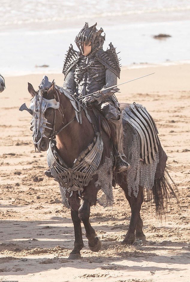 Exkp8DrWQAMv7DT?format=jpg&name=medium