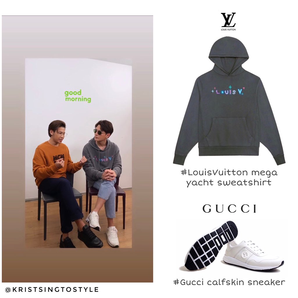 kristsingstyle's tweet photo. 20210326

@kristtps wearing
- @/LouisVuitton mega yacht sweatshirt
- @/Gucci calfskin sneaker

@stjinx_maya wearing
- @/MCM logo flocked sweatshirt

#singtoprachaya
#kristperawat
#คริสสิงโต 
#ทีมพีรญา
#kristsingtostyle https://t.co/PKdPoumNUe