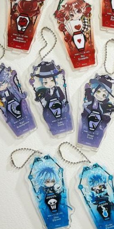 MSi7a's tweet photo. アクコレのジェイドがどうしても見つからない（泣）あとジェイドだけてオクタコンプなのに、、、、、そろそろ泣きそう、、、誰か、、、 https://t.co/LbXEcLkQoa