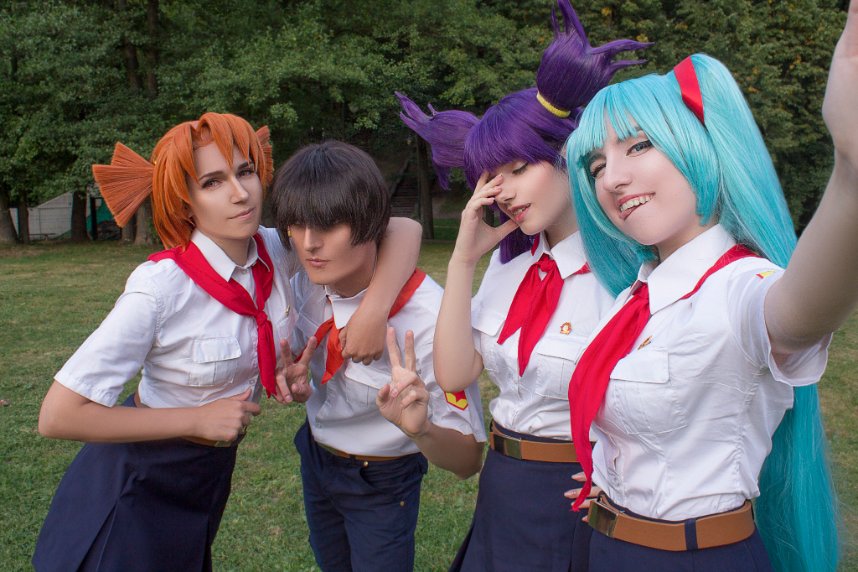 cosplay_akari's tweet photo. Fandom: #бесконечноелето
Алиса @cosplay_akari
Мику @Ventisca_cos
Семён https://t.co/HR9ARzTRcs
Лена https://t.co/zg1lwVyEHM
Photo by @esya_mokko
#алисадвачевская #мику #лена #семён #визуальнаяновелла #алиса #sovietgames #everlastingsummer https://t.co/GOXBpQjwrt