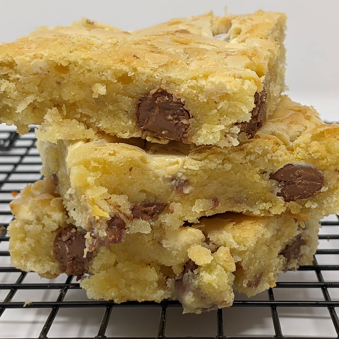 ifiknewbaking's tweet photo. #miniegg #blondie made by my daughter today.  #Easter #easterbaking #bakingkit #bakingwithkids #brownies #minieggblondie 
Blondie baking kit available at https://t.co/QOvmQb089S https://t.co/fNdXPfbOfH