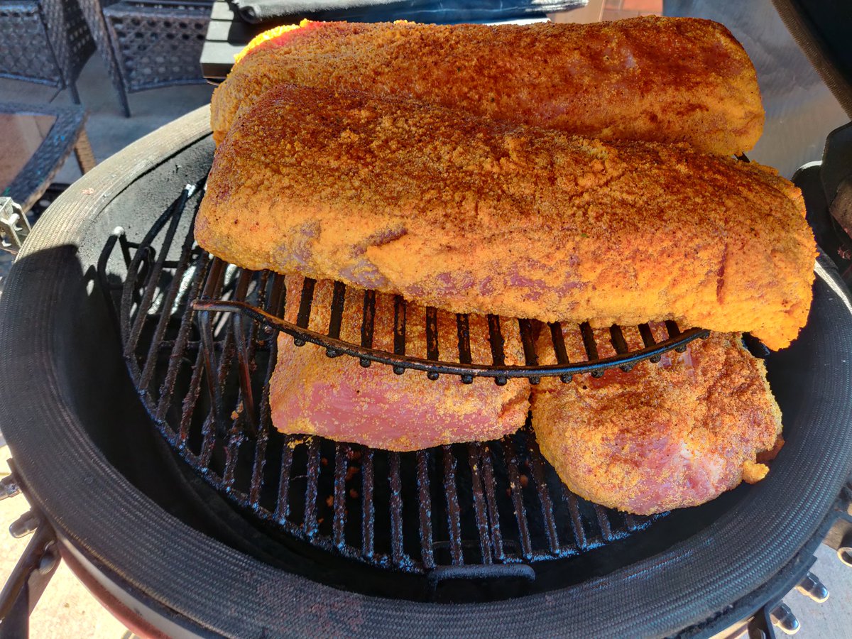 bsnq365's tweet photo. Ain't no faking it's Canadian 🇨🇦 bacon .... When you know you know am I right? #NotYourAverageJoe #KamadoJoe #KamadoJoeNation #bacon #bbqlife @KamadoJoe https://t.co/X3WXqrgCWN