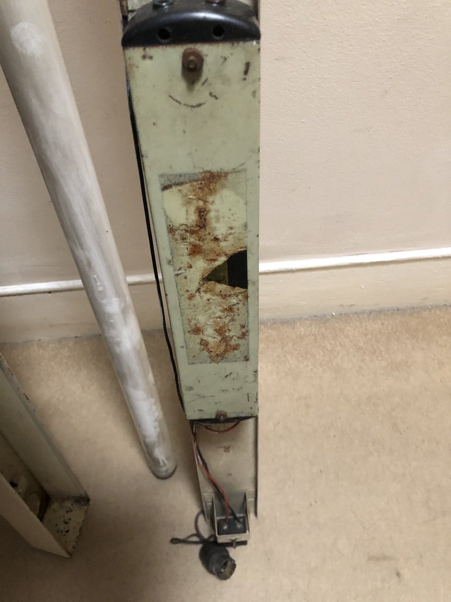 CrawleyKate's tweet image. Any ideas? Just removed this attic light fitting but I cannot find anything listed for online for Mazdalux or BTH ltd and lights @sciencemuseum