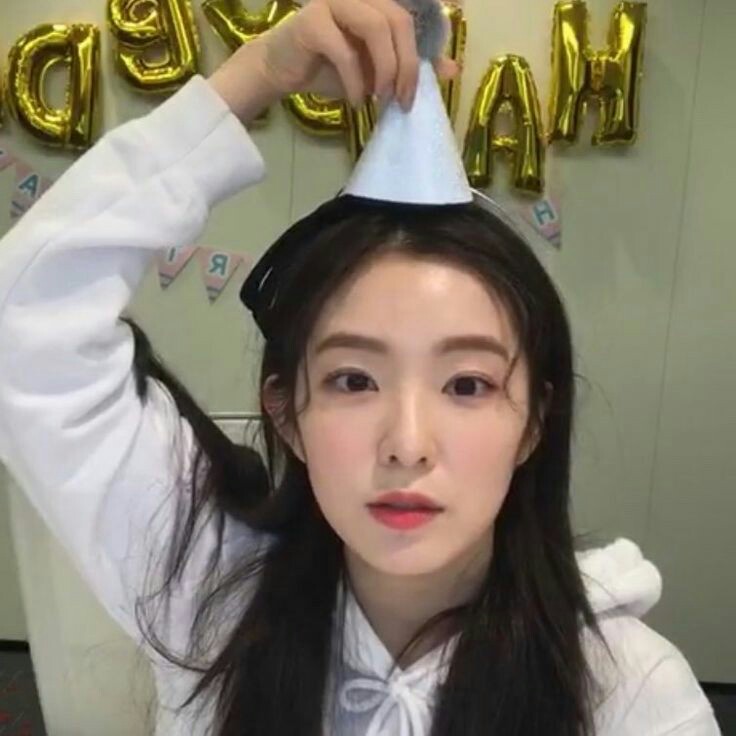 selvy3424's tweet photo. Today, queen was born. Happy birthday queen bae irene joohyun
#Our329WishesforIrene 
#HappyIreneDay 
#오늘_현탄절_헌법에_나와있대요 @RVsmtown https://t.co/a0XZorBCdR