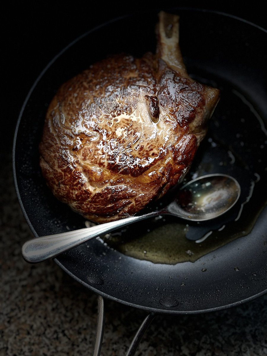 lwscenes's tweet photo. Steak box for 2•Best of British
•
•
LIVE @ 6pm 
https://t.co/CEh5F3WAL5 https://t.co/f5nx7WS5xH