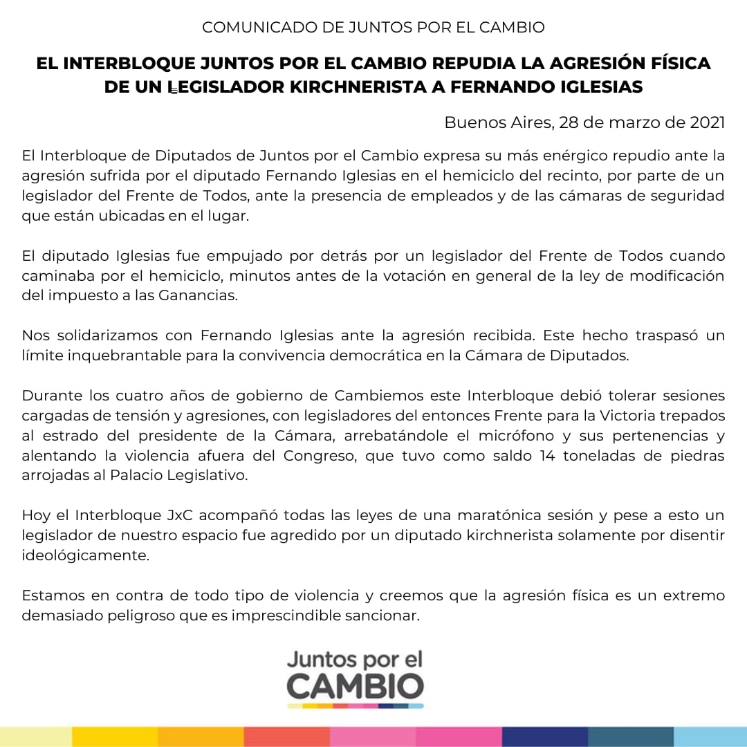 AGRESIÓN FÍSICA
Cuando para callar las ideas que no te gustan debes recurrir a la agresión física, significa que todo esta terminando.
Me solidarizo con el Diputado Fernando Iglesias por la cobarde agresión que recibió de parte de un Diputado kirchnerista.
#SancionEjemplar