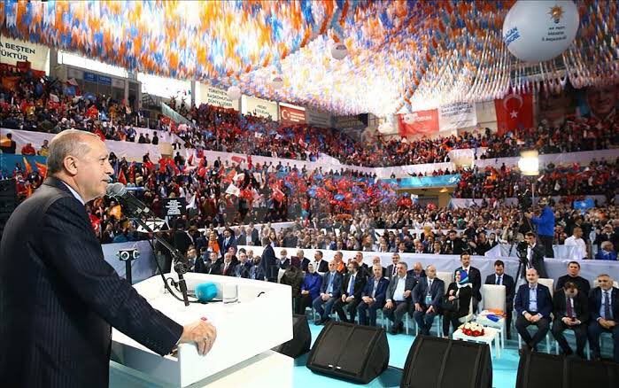 abdullahbgraa's tweet photo. @pusholder Biz her hafta düzenliyoruz batı bizi kıskanıyor https://t.co/PCXF33vBnV