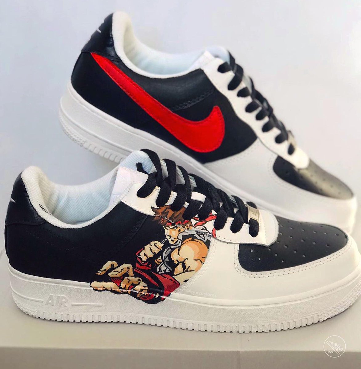 kyxcustoms's tweet photo. #StreetFighter Custom AF1 🥋🔥

#Nike #custom #customaf1 #customairforce1 #nikeairforce1 #animecustom #customshoes #customsneakers #ryu #ken #StreetFighterV #drawingwhileblack #painting #artwork #artshare https://t.co/6Z6OagZeI5
