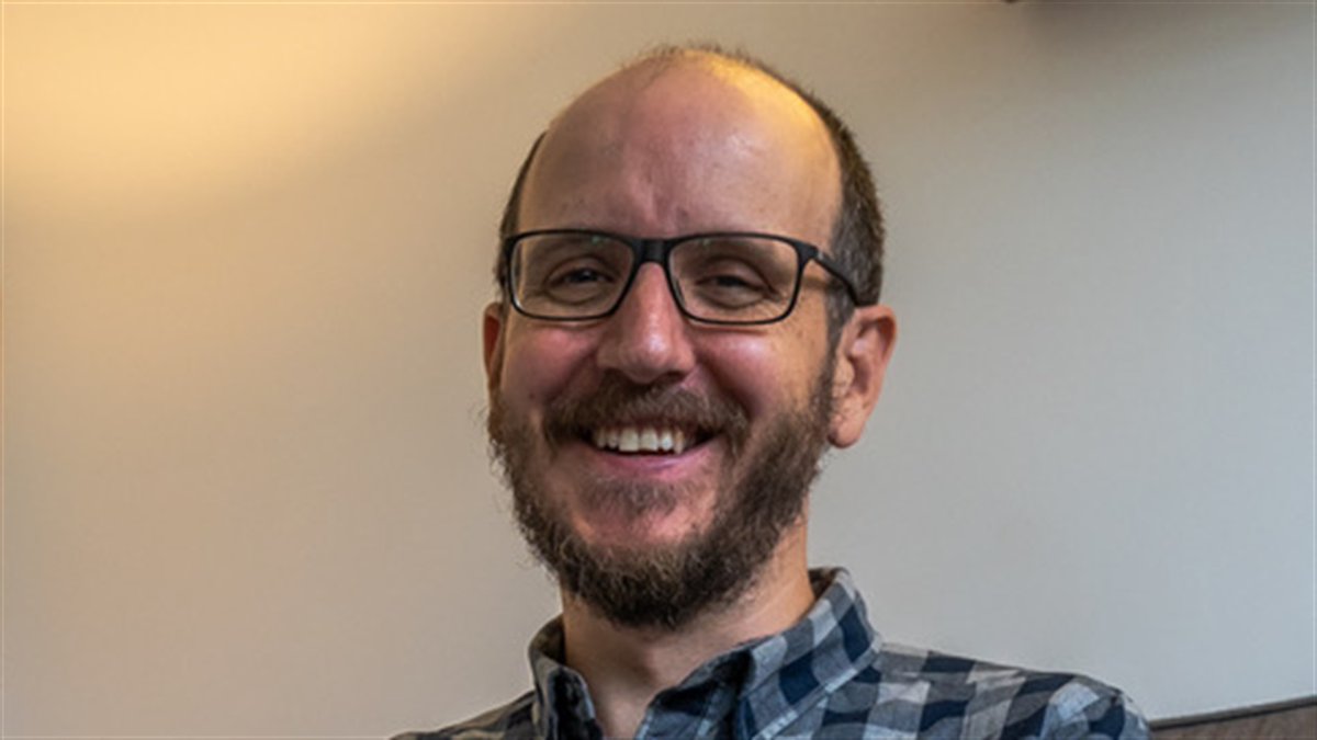 hayfestival's tweet photo. And calling all aspiring writers: the Hay Festival #BeaconsProject is BACK with a series of free digital workshops starring poet @owensheers and screenwriter @jackthorne @BadWolf_TV available now at https://t.co/VTDLXr9zVT #HayFestival2021 https://t.co/ZGrER466IY