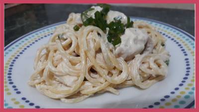 Spaghetti Con Crema, Champiñones Y Pollo

Este miércoles de receta he querido traer uno de mis platos preferidos más bien dicho mi plato favorito y es que las pastas ¡me encantan! #cocina

Comparte y ayúdame a crecer ❤

 lechedemama.com/spaghetti-con-…