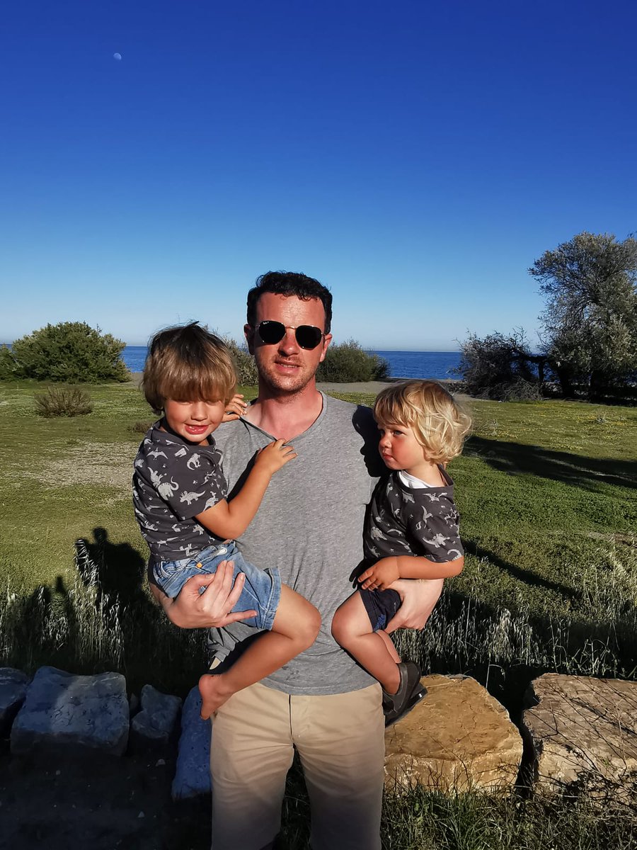 Simon__Jordan's tweet photo. #nomasks #nolockdowns #nodistancing and 5 countries travelled to since March 2020 with my family. You're only as controlled as you let them. #knowyourrights https://t.co/U9pesHs2hl