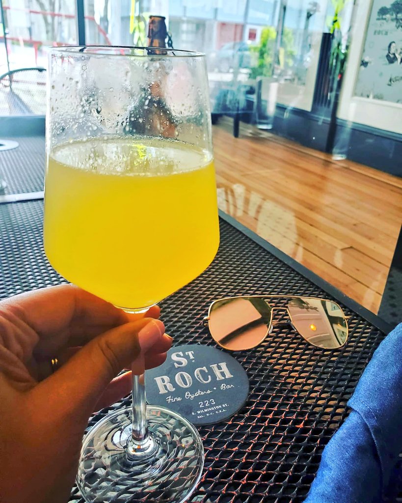 333LovelyLeslie's tweet photo. #SundayBrunch + Happy Hour #Oysters all day Sunday = Good Times @strochraleigh 
We enjoyed outside seating, brunch cocktails, BBQ shrimp, sweet &amp; savory biscuits, fresh oysters and great service! 📸
#SobeSavvy #Raleighblogger #foodblogger #LifestyleBlogger 
#fun #Raleigh #NC https://t.co/qsLRhzSAzF