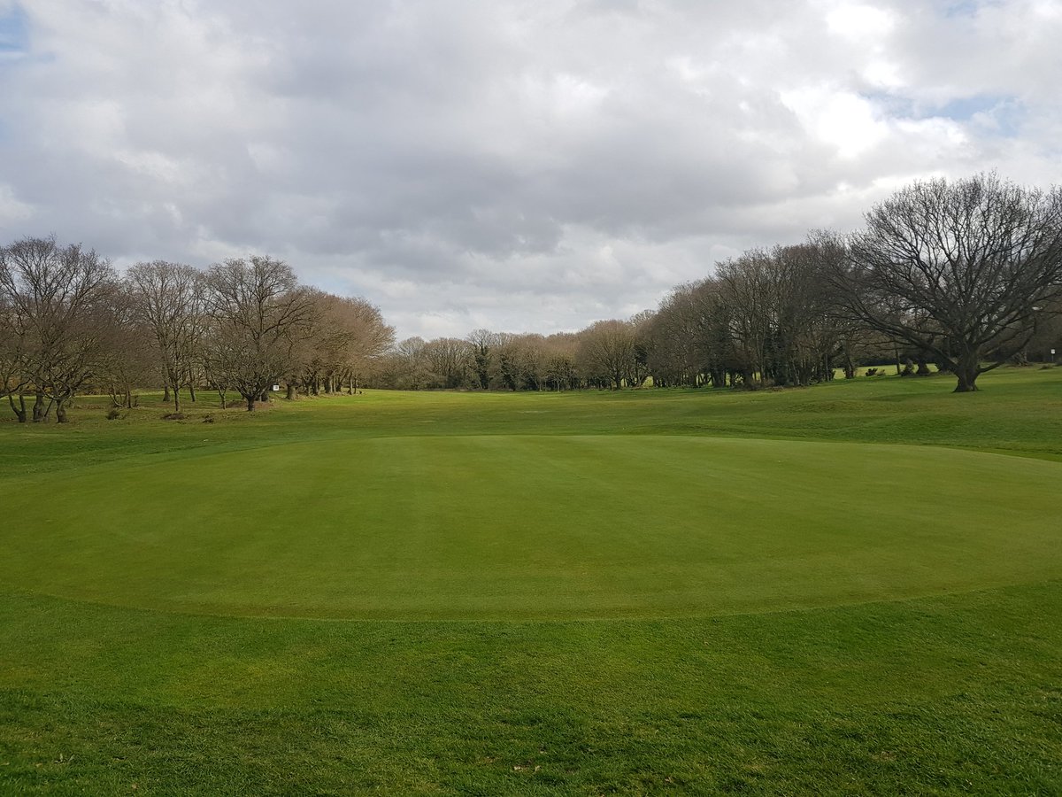 All set for the return of Golf tomorrow!! ⛳ #golfisback #onemoresleep #greenslookinggood