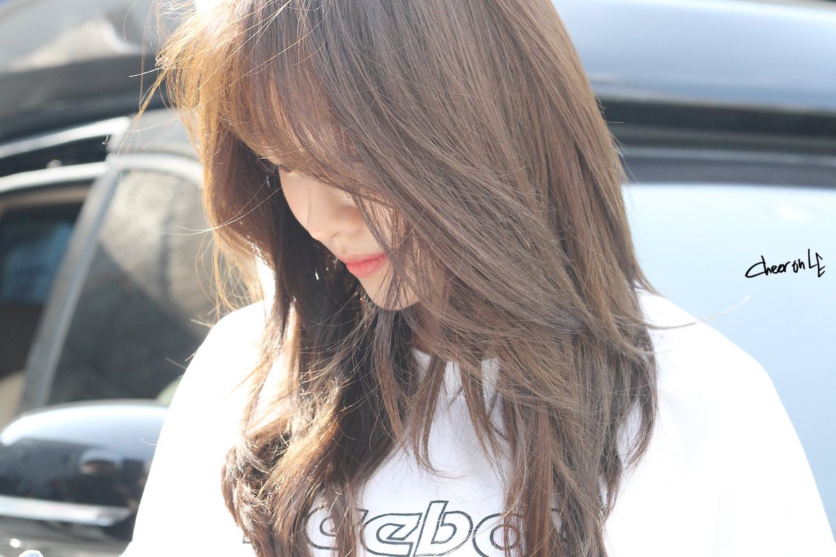 hourIyhani's tweet photo. #하니 #HANI https://t.co/5J0HUOe0U6