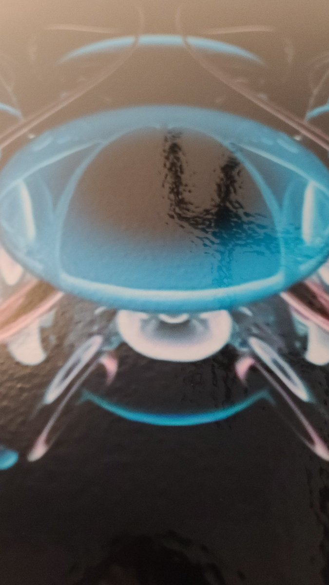 KurikSlau's tweet photo. Abstract art has a chaotic nature to it that I simply adore and it's always been my favorite type of art. #spoileralert #newlooksametaste #morechange https://t.co/ONgDtoXs26