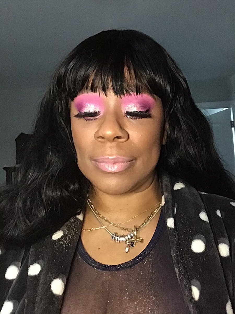 VanityNior's tweet photo. #makeup #beauty #makeupartist #fashion #love #mua #photography #like #beautiful #instagood #makeuptutorial #model #follow #style #instagram #girl #photooftheday #art #cute #skincare #selfie #makeuplover #photo #myself #me #smile #picoftheday #bhfyp #makeupaddic https://t.co/AAwDzw5USx