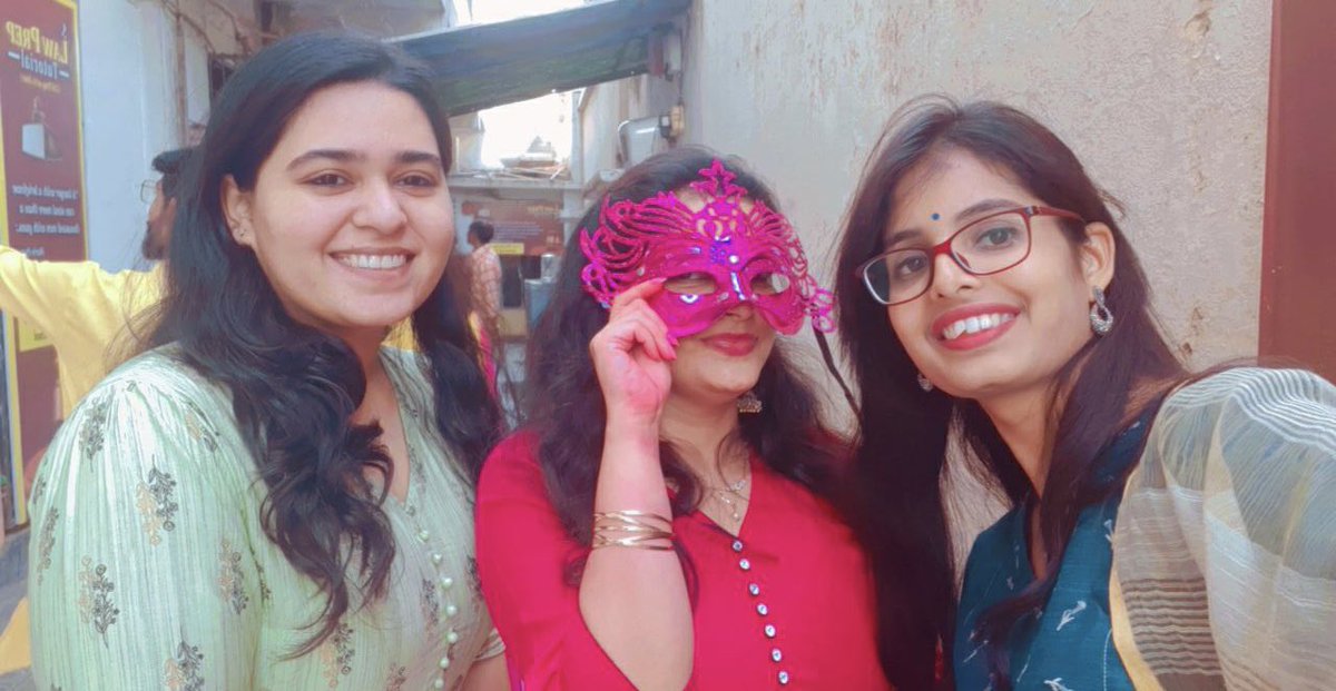 GauravVirendraA's tweet photo. Happy Holi!
#YeRangNahiChupta
#MiracleChasers https://t.co/jgmmsopwOS