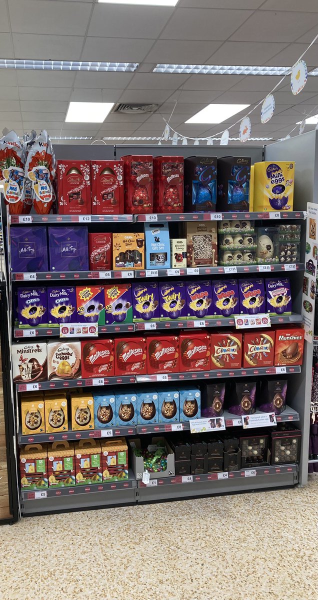 With Easter next week and from tomorrow you can meet up in gardens we have got everything for a eggcellent Easter and perfect cuppa and snack at castle donnington store 😊 <a href="/MattSim16573171/">Matt Simpson</a> @ChrisBe73178233 <a href="/adamleewaudby/">Adam Waudby</a> <a href="/mycoopfood/">Central Co-op Food</a>