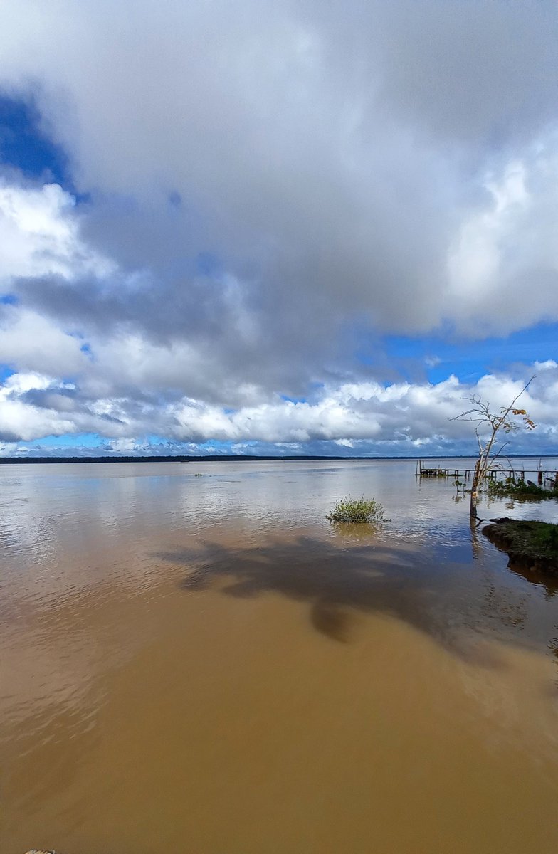 Estou nesse lugar lindo que me trás uma paz maravilhosa.