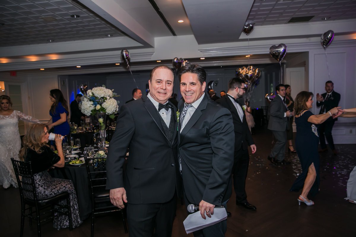 AceMuzic's tweet photo. Feels good to MC events again! #wedding #emcee #acemuzic #anthonyace https://t.co/ymU83LiSx6