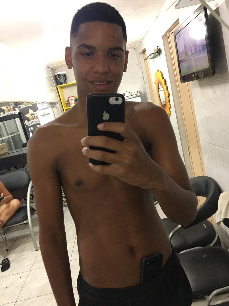 dedetrempjl's tweet photo. Duas de facção https://t.co/TgUMY7mM4K
