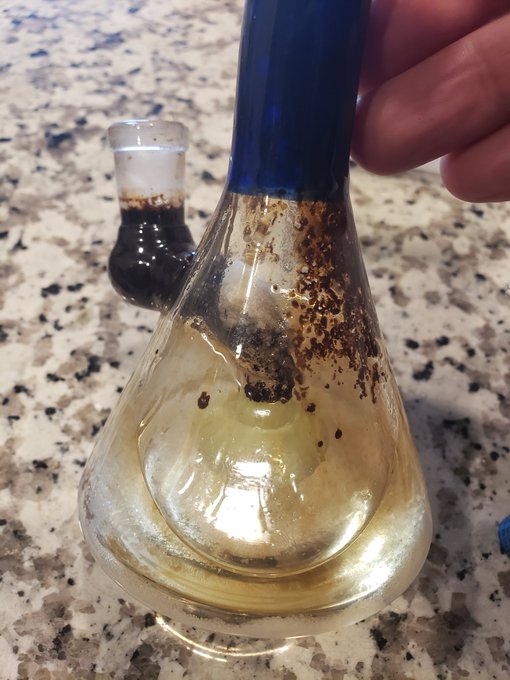 Cleaning time before &amp; after. Now to smoke! Who's in? 😎 https://t.co/PRCBDJU0Kd<a href="/tag/foreskinfriday"class="tags"><span>#foreskinfriday</span></a>