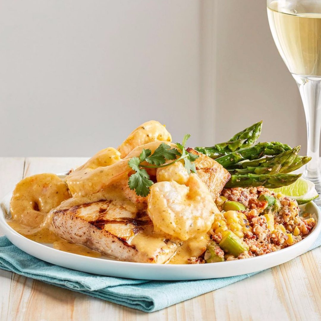 There's no better way to spend a Sunday than at <a href="/firebirdsgrill/">Firebirds Restaurant</a>! Check out their new wood-grilled Pacific striped bass. Yum!
.
.
#spotsymall #firebirds #fbgrill #villageattownecentre