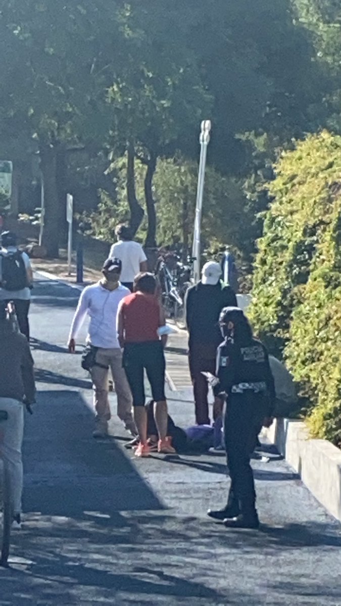 fernandotrevino's tweet photo. El #parquelineal y #metropolitano , zona de esparcimiento y ejercicio familiar en #Puebla , está descuidado y abandonado por el @Gob_Puebla . El riego que corren las familias es alto, está mañana un accidente de una niña, pedimos a @MBarbosaMX lo resuelva.  @CoparmexPuebla https://t.co/jUVto5vNIi
