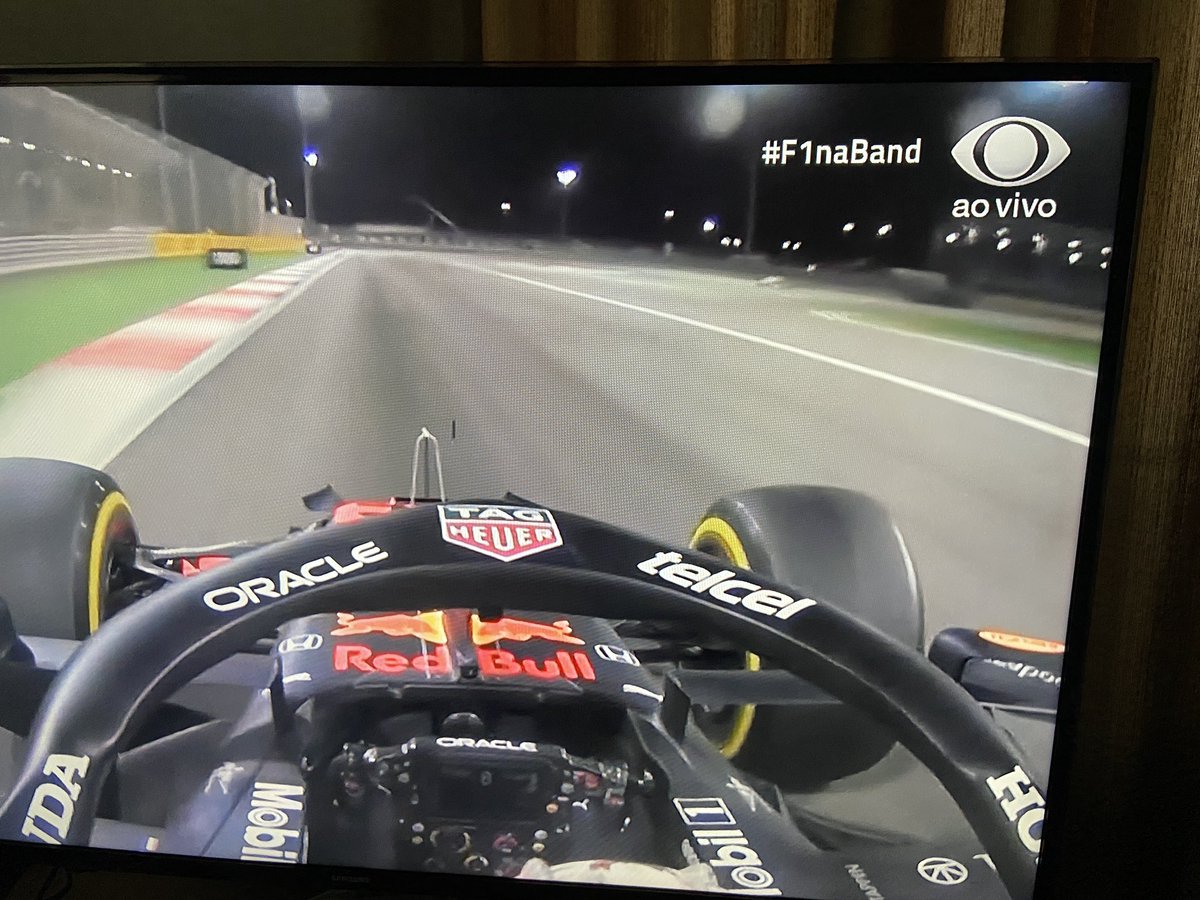 jocaedu's tweet photo. @BandTV ! Belíssima transmissão #F1naBand #valeuGalvao #alonsoOUT #LAP34 https://t.co/0Kt87VlWtX