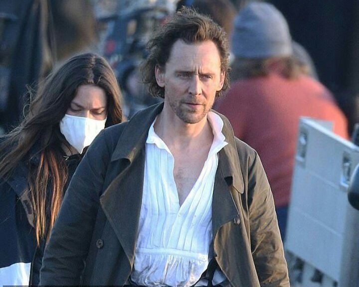 ctbeatrice's tweet photo. Tom Hiddleston is trending and i'm not mad about it https://t.co/BVarRLbxcH