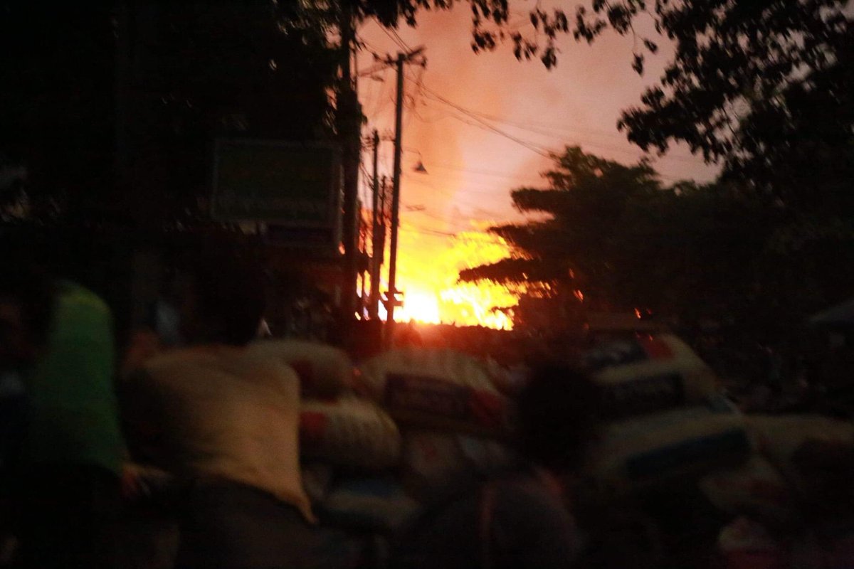MayThu29191846's tweet photo. Now at 28 March night, the military junta shot continuously the civilian’s home at Pathein, Ayeyarwaddy region. 
#Mar28Coup 
#WhatHappeningInMyanmar https://t.co/bBROhCQAY7