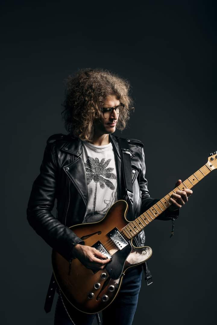 Happy birthday Dave Keuning!!!! 